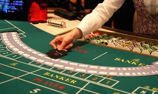Filipino player browsing live dealer casino games on a mobile phone